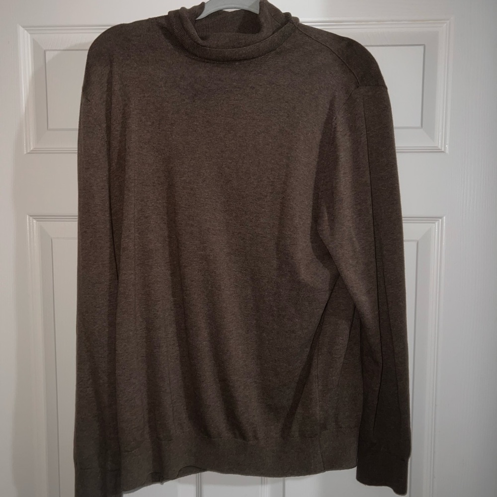 H&M Men's Dark Brown Turtleneck Sweater